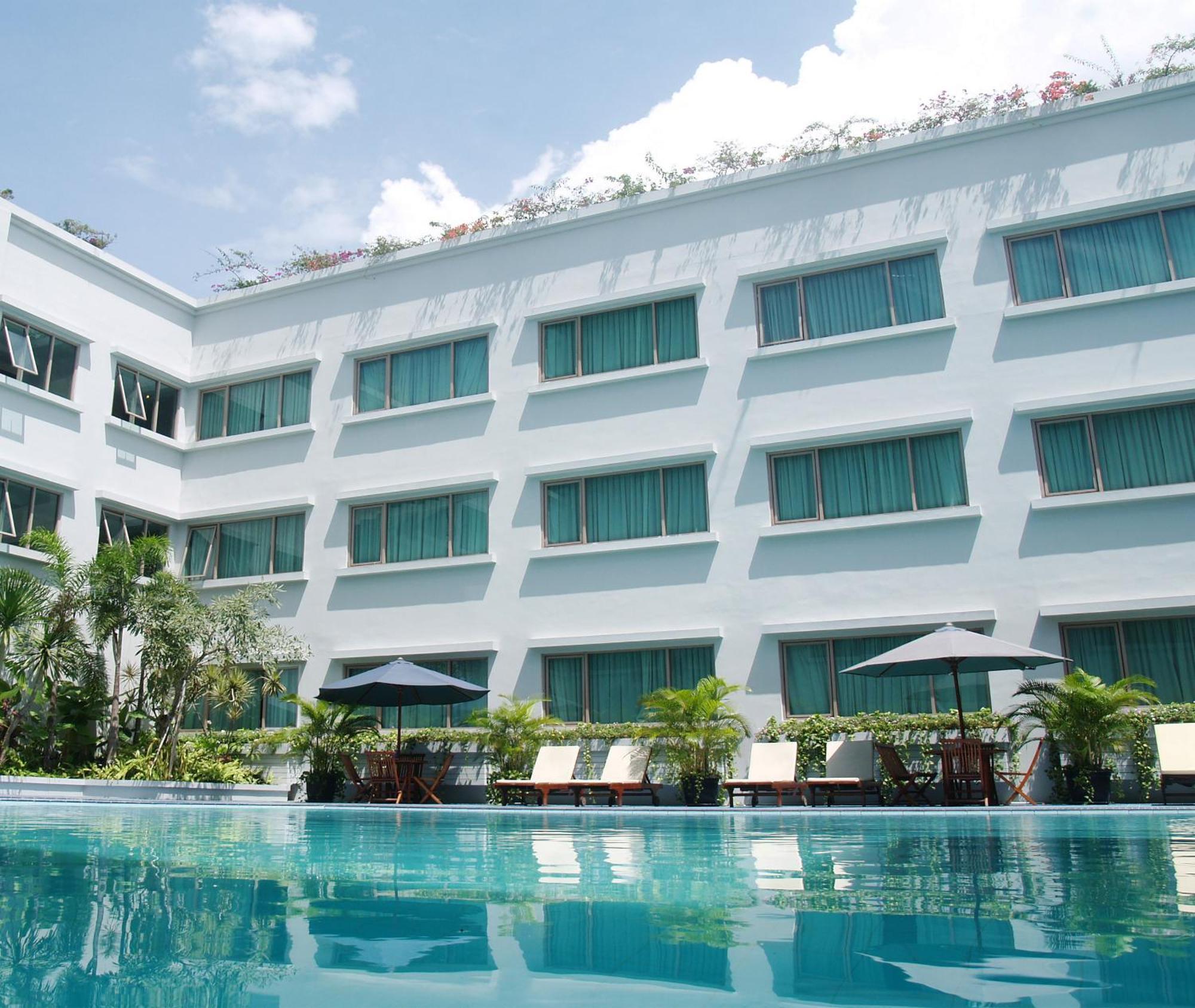 โรงแรมแอสตันทรอปิคานา บันดุง ภายนอก รูปภาพ