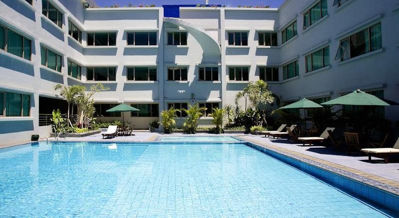 โรงแรมแอสตันทรอปิคานา บันดุง ภายนอก รูปภาพ