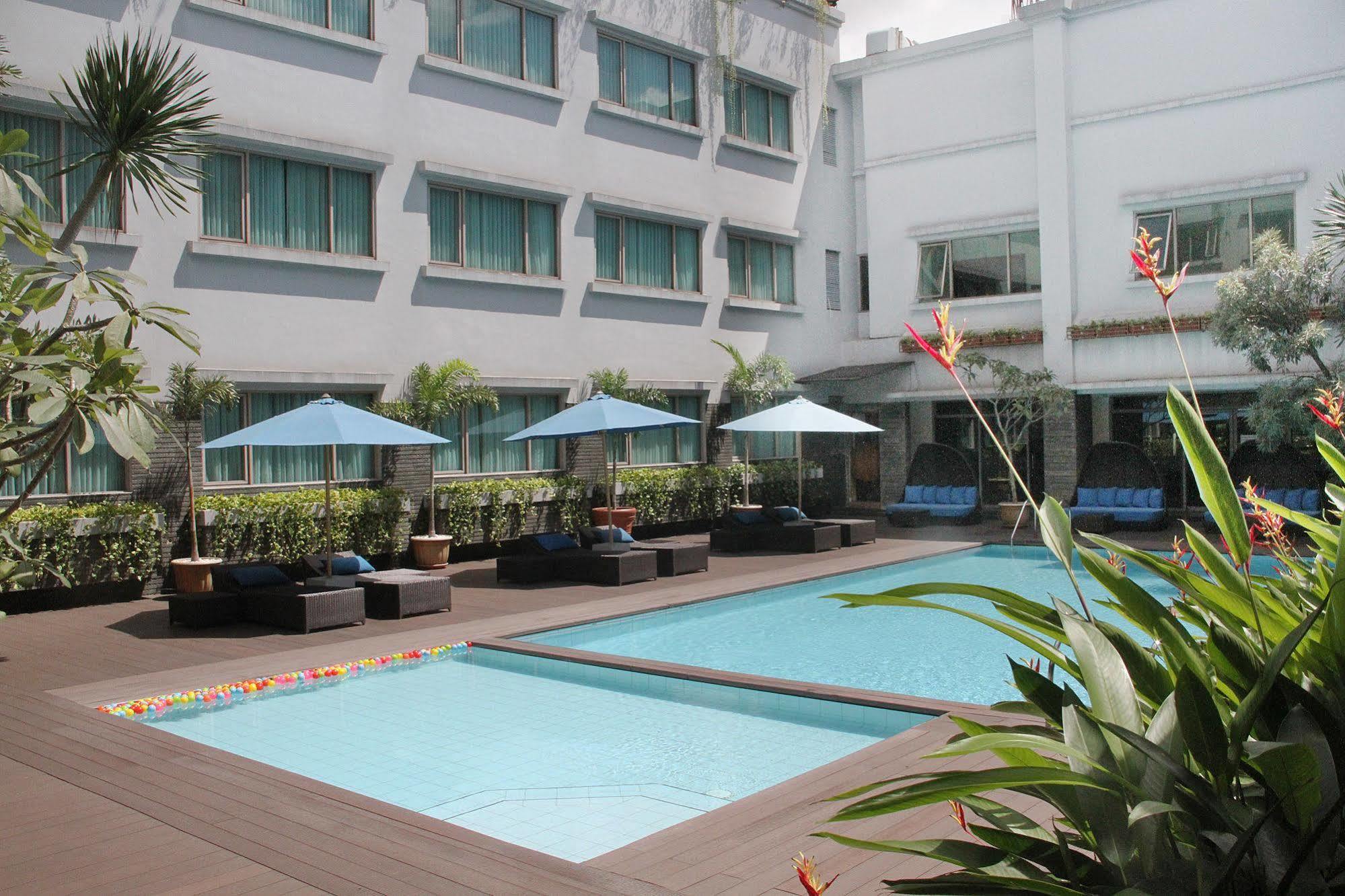 โรงแรมแอสตันทรอปิคานา บันดุง ภายนอก รูปภาพ