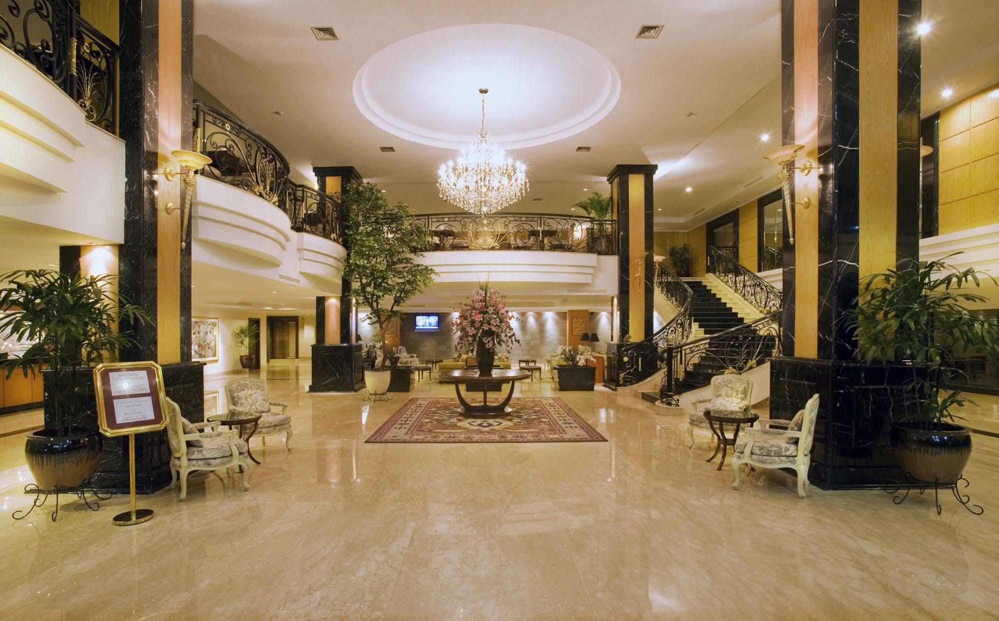 โรงแรมแอสตันทรอปิคานา บันดุง ภายนอก รูปภาพ