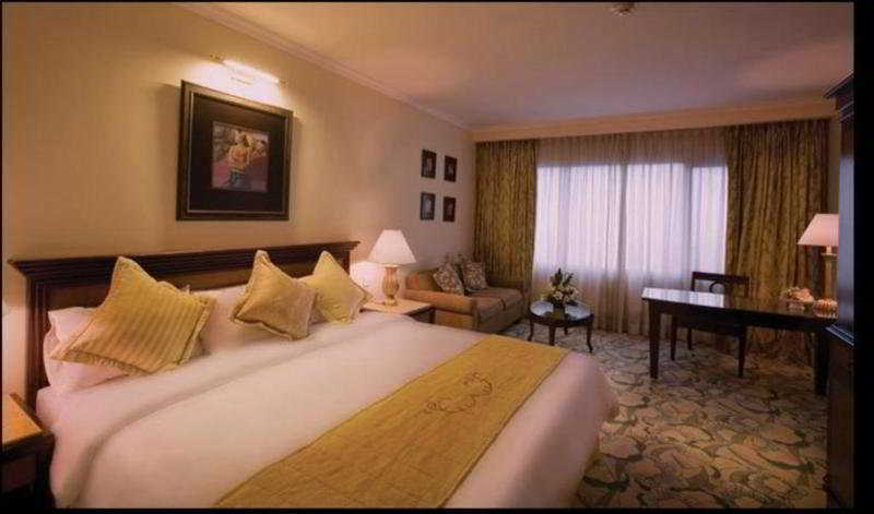 โรงแรมแอสตันทรอปิคานา บันดุง ภายนอก รูปภาพ